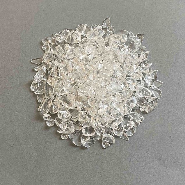 Naturalny kamień – kryształ górski, drobina bez otworu 3–8 mm, 5×4–7 mm ± (za 100 g ±)