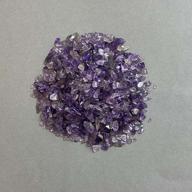 Naturalny kamień ametyst odłupki bez otworu 2-11×3-7 mm ± (za 100 g ±)