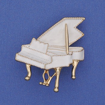 Broszka Fortepian, biała emalia, złoty metal 36×30 mm+