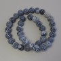 Koraliki z agatu mroźnego na żyłce, gładka kulka, średnica 10 mm +/-, długość 38 cm +/-