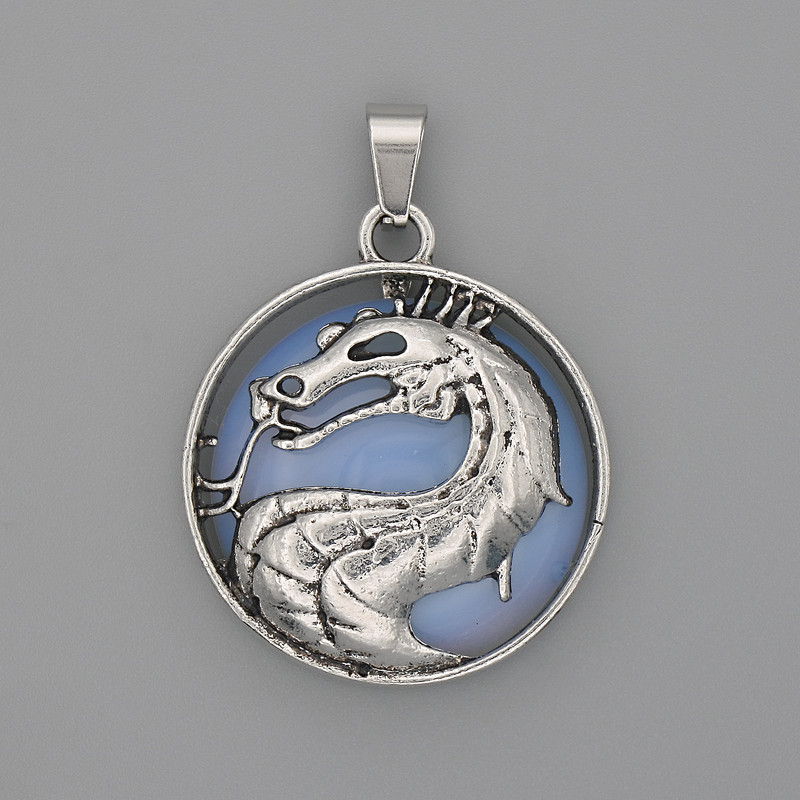 Wisiorek Smok w kole z kamieniem księżycowym, średnica ok. 28 mm, długość ok. 38 mm, srebrzysty metal