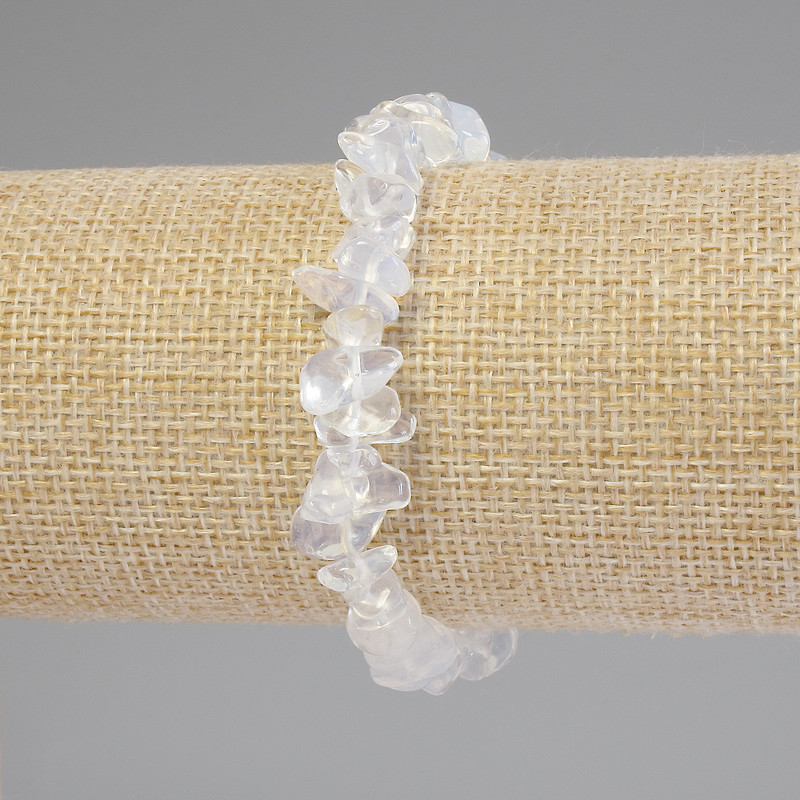 Bransoletka z drobinkami księżycowego kamienia, średnica 7–12×4–5 mm, długość 18 cm, elastyczna