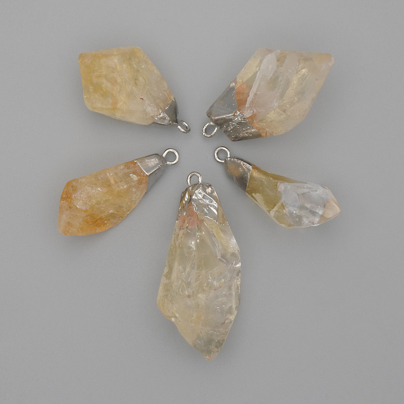 Wisiorek z cytryną, obrobiony, w asortymencie, rozmiary 28–33×10–15 mm, +/- metal srebrzysty