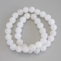 Koraliki z mroźnego agatu, biała gładka kulka, średnica 10 mm, długość 35 cm na żyłce