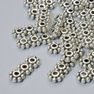 Rozdzielacz koralikowy na 3 nici, wymiary 15x6, 5 mm ±, otwór 2 mm, srebrzysty kolor metalu, 22 szt.