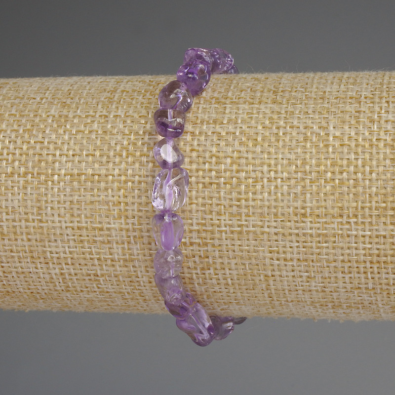 Bransoletka z ametystu fasetowana, średnica 8×6 mm ±, długość 18 cm ±, elastyczna