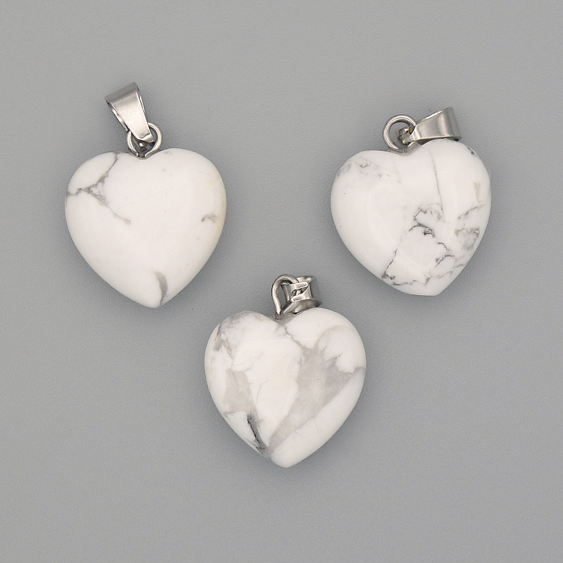 Wisiorek Serce z howlit 15×15×23 mm+