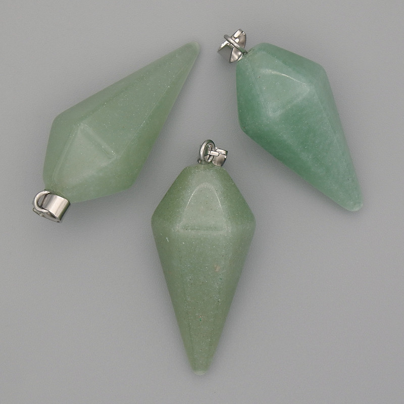 Wisiorek «Wahadło» z nefrytu 38×28×14 mm+