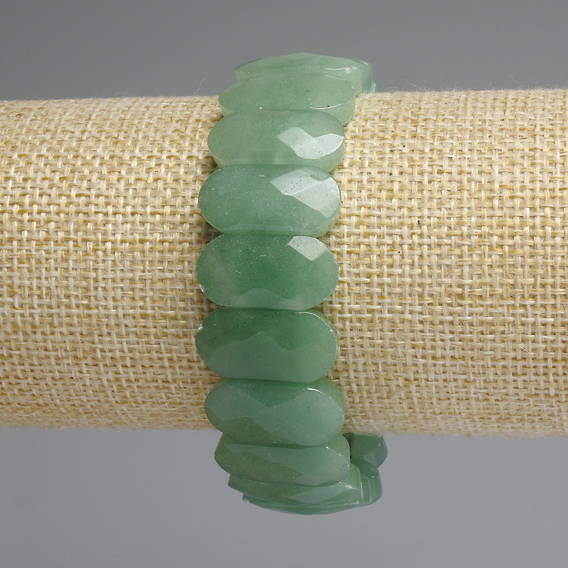 Bransoletka z nefrytu, fasetowane zaokrąglone ogniwa, średnica 20×10 mm, długość 18 cm, elastyczna