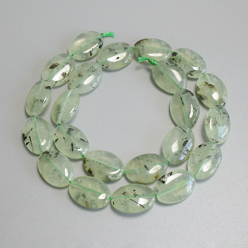 Koraliki z prenitu owalne, 18×13 mm +/- na nitce, długość 40 cm+