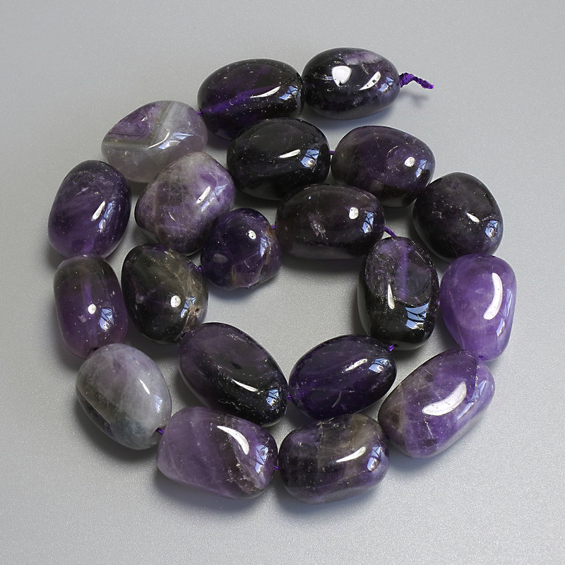 Koraliki ametystu w kształcie galty, średnica 18–20×14 mm ±, na nitce, długość 38 cm+