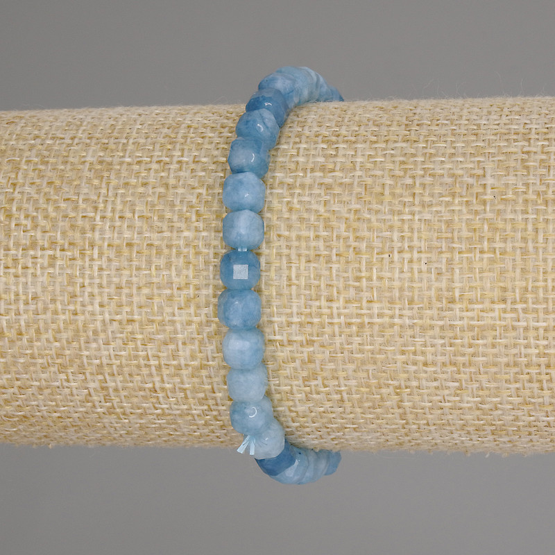 Bransoletka z fasetowanego akwamarynu – kostka 5×5 mm, długość 18 cm, elastyczna