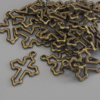 Wisiorek Krzyż, kolor metalu: brązowy, średnica 21×15 mm, opakowanie 23 szt.