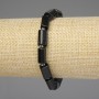 Bransoletka z turmalinem fasetowanym o wymiarach 12×7–8 mm, z koralikami o średnicy 3 mm, długość 18 cm, elastyczna
