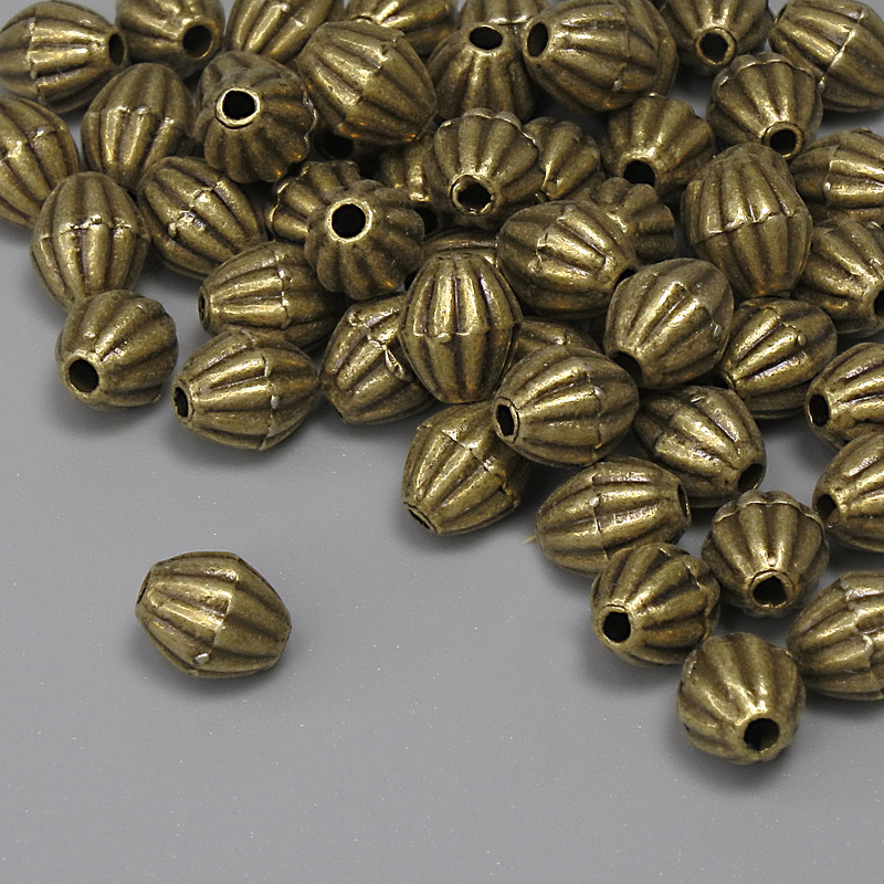 Koralik-wstawka o kolorze brązowym, średnica 6×4,5 mm, otwór około 1,5 mm, opakowanie 36 szt.