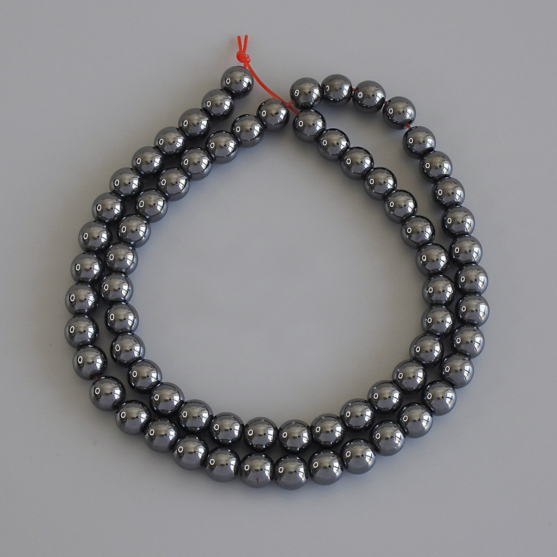 Koraliki hematytu - kuleczki 6 mm +/- na nici, długość 40 cm +/-