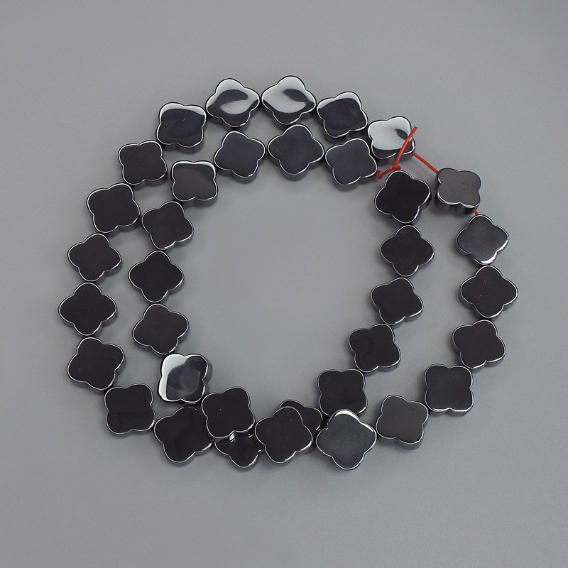 Koraliki hematytu w kształcie koniczyny, średnica 11×11 mm ±, na nici, długość 39 cm+