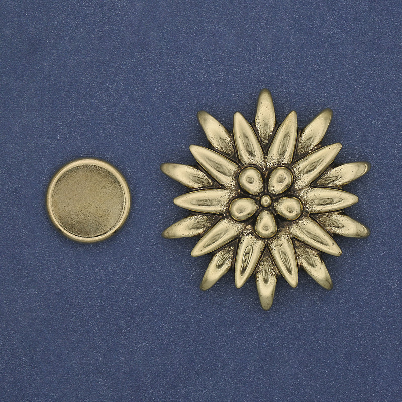 Broszka na magnesie «Kwiat» 41 mm +/- złocisty metal