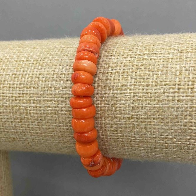 Bransoletka z pomarańczowego koralu – rondel, średnica 9×4–4,5 mm, długość 18 cm, elastyczna