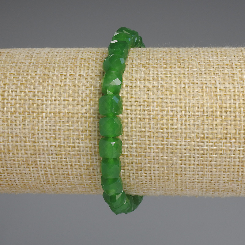 Bransoletka z fasetowanego chryzoprazu w kostkach, średnica 6,5×6,5 mm, długość 18 cm, na elastycznej gumce