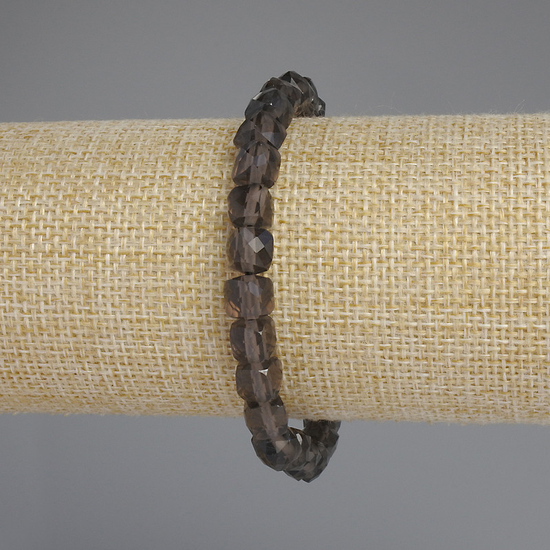 Bransoletka z topazu dymnego, szlifowane kostki, wymiary 7×7 mm, długość 18 cm