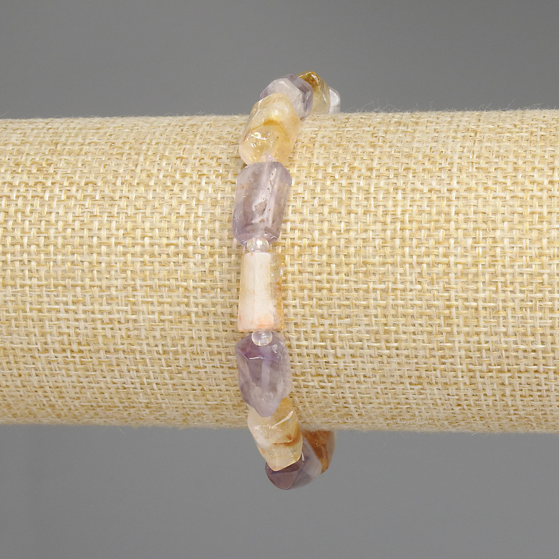 Bransoletka z ametynu fasetowanego, średnica 10×6 mm +-, koraliki 3 mm +-, długość 18 cm +- elastyczna