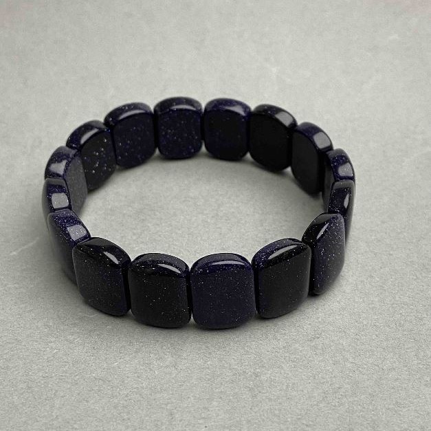 Bransoletka z aventurynem „Noc Kairu” – ogniwo, średnica 15,5 × 12 mm, długość 18 cm, elastyczna