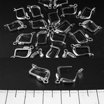 Bigle do kolczyków z angielskim zamkiem «kropla» 50 ± par, 14×10 mm, metal w kolorze srebrnym