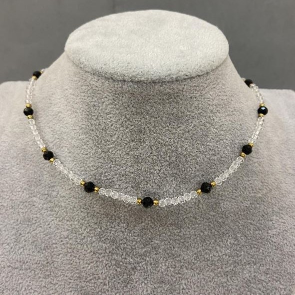 Choker z czeskiego kryształu, fasetowany rondel 3×2,5 mm i kule turmalinu 4 mm, długość 38 cm z przedłużającym łańcuszkiem 5 cm