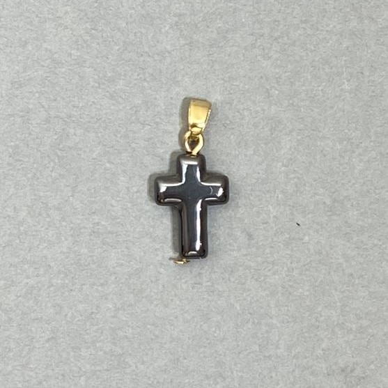 Wisiorek z hematytu w kształcie krzyża 22×10 mm+