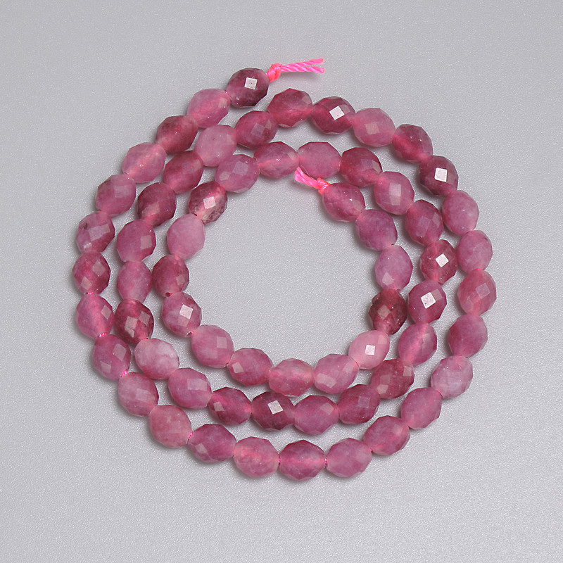 Koraliki z turmalinu fasetowane ziarenka 6x5 mm, długość około 38 cm, na nitce