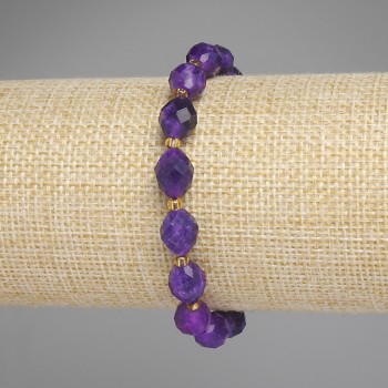 Bransoletka z sugilitą – fasetowane ziarenka 10×8 mm, koraliki 3 mm, długość 18 cm, elastyczna