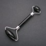 Masażer z czarnego agatu, dwustronny, długość 14,5 cm, srebrzysty metal