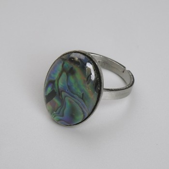 Kolczyk sztyft z chalcedonem, owalny 19×14 mm, bez dodatków, metal w kolorze srebra