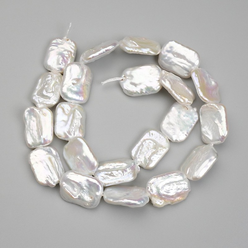 Perły barokowe z odcieniem „benzynowy”, średnica 18×12,5–13,5 mm, długość 38 cm ±