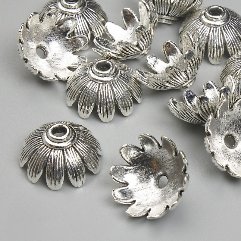 Czapeczka do koralika, średnica 7×14 mm ±, otwór ~2,5 mm ±, kolor metalu srebrny, opakowanie 20 g ± (~11 szt.)