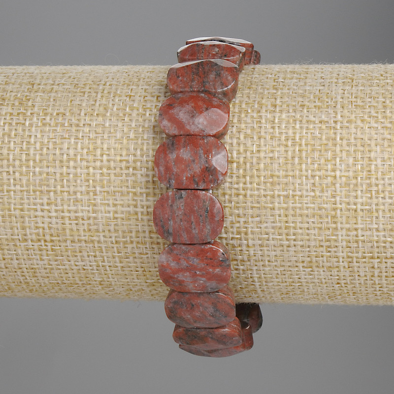 Bransoletka z czerwonego jaspisu, fasetowane ogniwo 15×10 mm, długość 18 cm, elastyczna