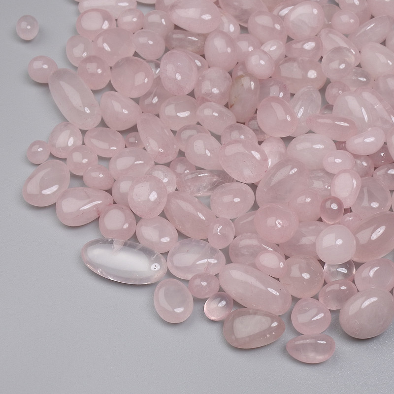 Naturalny kamień – różowy kwarc, kaboszon bez otworu 9–19×6–8 mm ± (za 100 g ±)