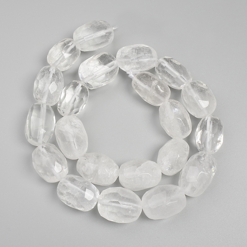 Koraliki z kryształu górskiego, fasetowane krople, średnica 16–19×11–15 mm ± na nitce, długość 40 cm+