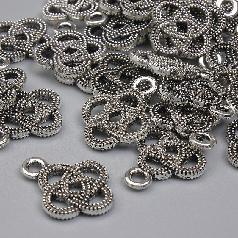 Zawieszka węzeł celtycki, kolor metalu: srebro, średnica 17×13 mm, ± opakowanie 20 g (~23 szt.)