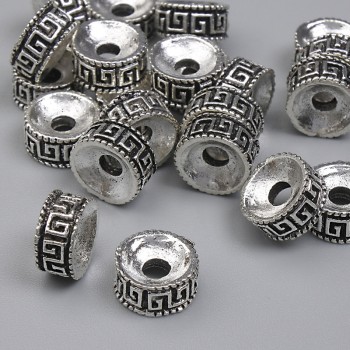 Koralik-wkładka w kolorze metalu srebrnym, średnica 8×4 mm, otwór Ø ~2,3 mm, opakowanie 20 g (~22 szt.)