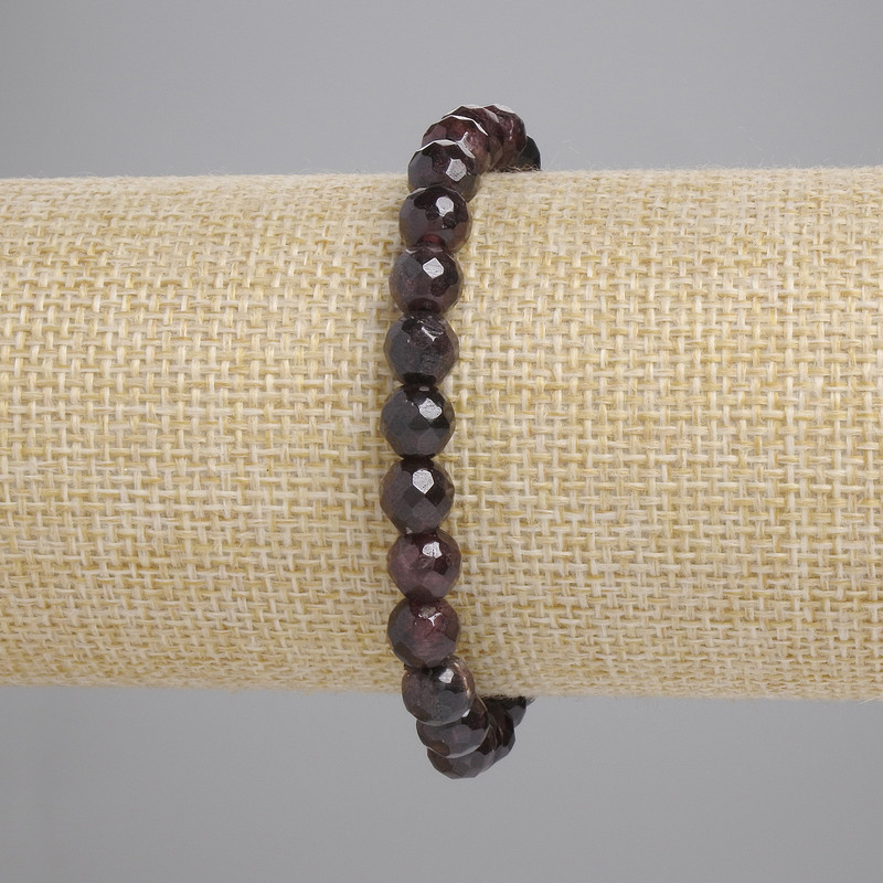 Bransoleta z granatu, fasetowana kulka, średnica 6,5 mm, długość 18 cm, elastyczna