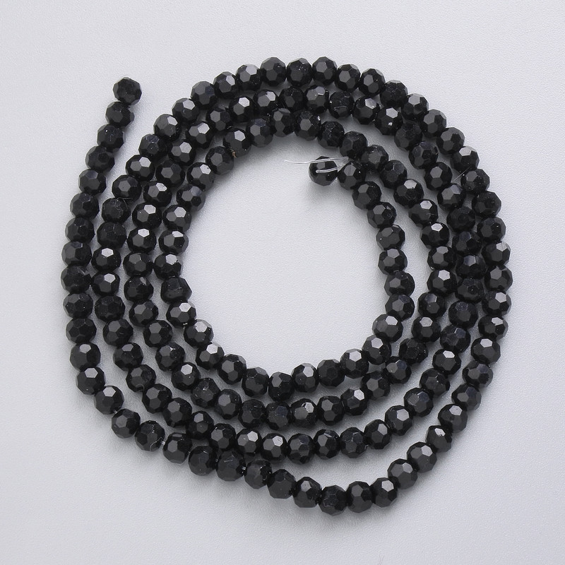 Koraliki z czeskiego kryształu na żyłce, czarne matowe, fasetowane kuleczki, średnica 3,5 mm, długość 49 cm
