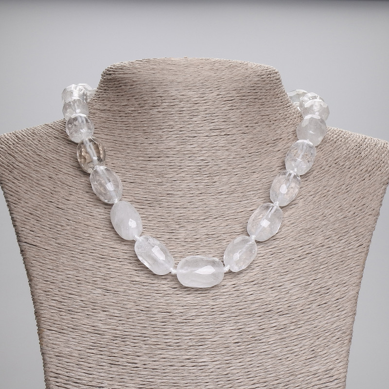 Naszyjnik z górskiego kryształu, fasetowana kulka 18,5–19×12,5×13 mm ± 45 cm ± z zapięciem