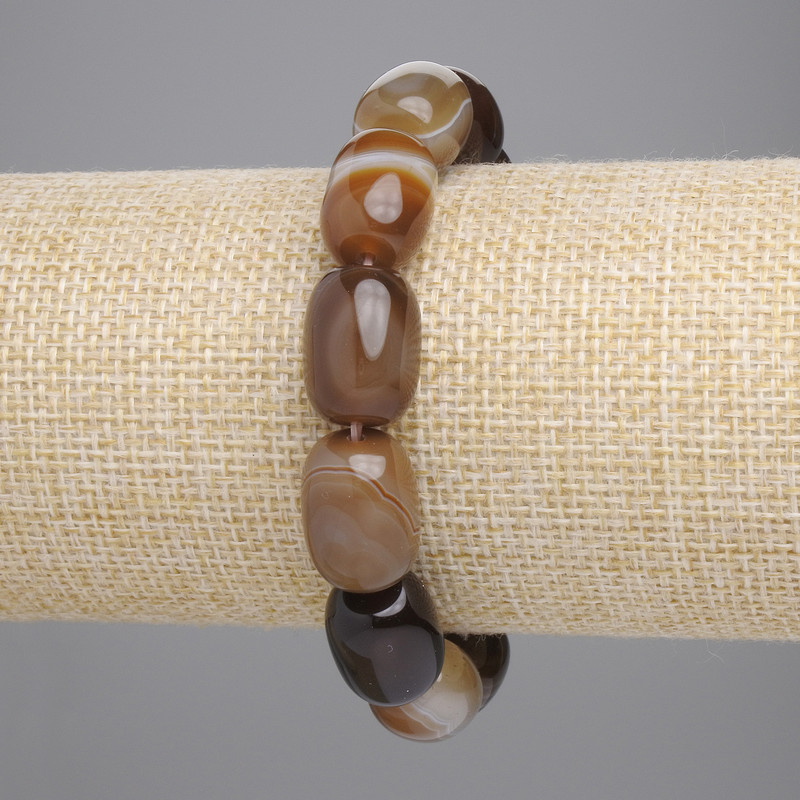 Bransoletka z agatu w formie barilo 15×12 mm ±, długość 18 cm ±, elastyczna