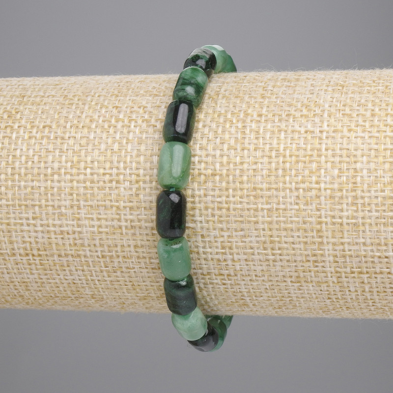Bransoletka ze szmaragdu w formie koralika barilowego, średnica 9×6 mm ±, długość 18 cm ±, elastyczna