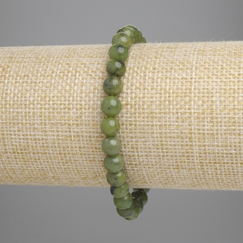 Bransoletka z jadeitu, gładkie kuleczki, średnica 6 mm, długość 18 cm, strecz