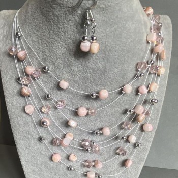 Zestaw kolczyków i naszyjnika „Na strunach duszy” z perłowymi koralikami, średnica 7 mm, 7,5×5,5 mm, długość 45–50 cm