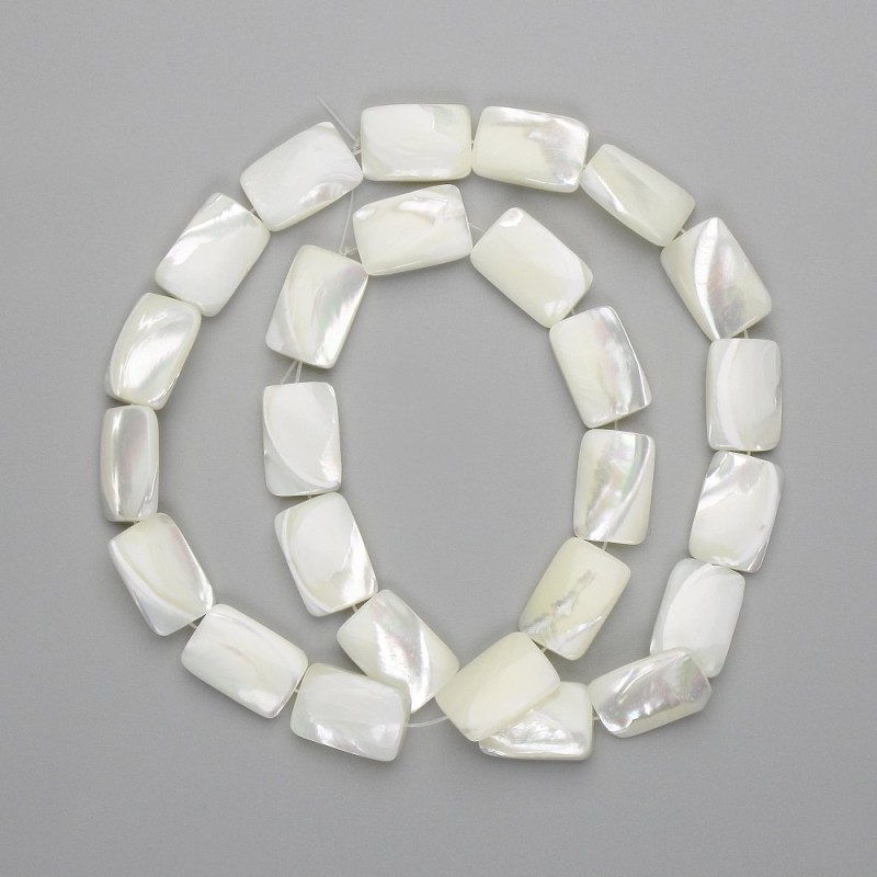 Koraliki z masy perłowej w kształcie prostokąta, 15×10 mm, długość około 40 cm, na żyłce