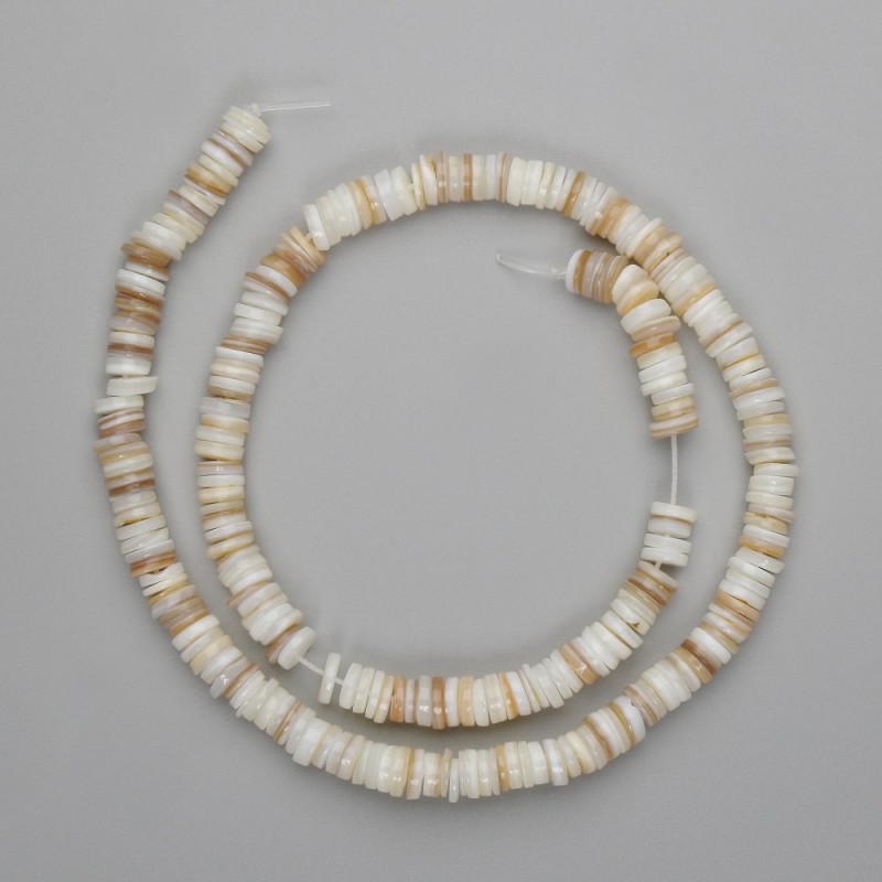 Koraliki z muszli Skafarka, rondelkowe, średnica 6x1 mm, długość 39 cm, na żyłce